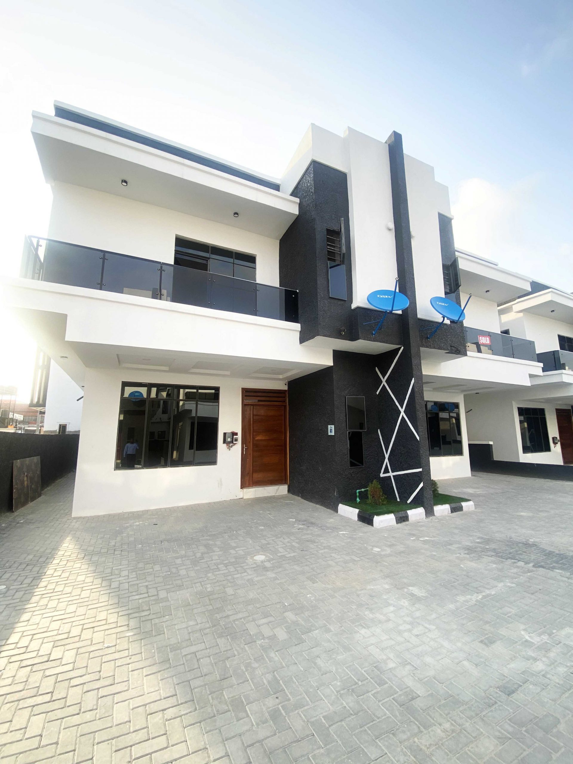 4 Bedroom Duplex Ref OR001 Orchid Road