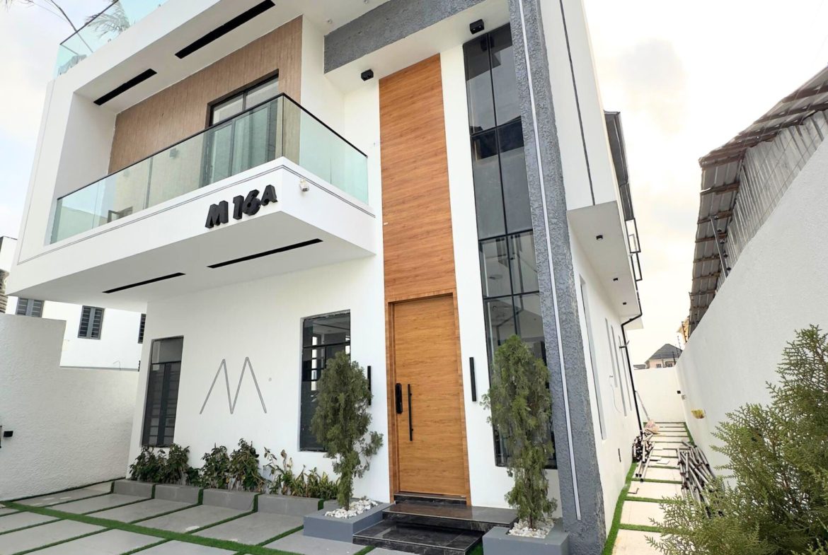 5 Bedroom Detached Duplex Ref012