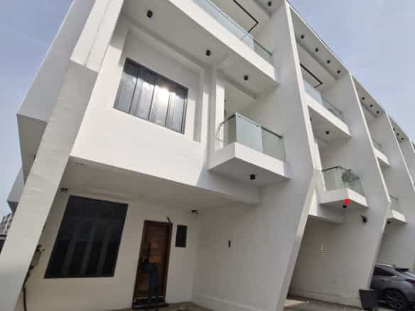 Exquisite four bedroom terrace (ikate4bt03)