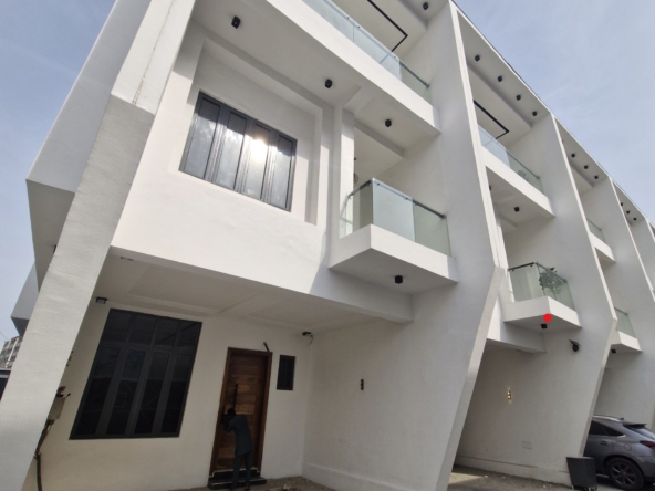 Exquisite four bedroom terrace (ikate4bt03)