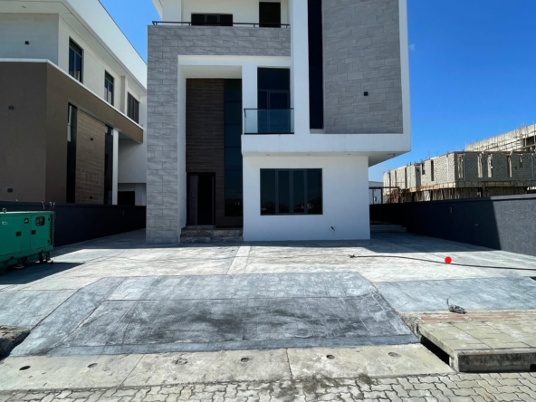 Luxury five bedroom detached duplex (ikate5bddo1)