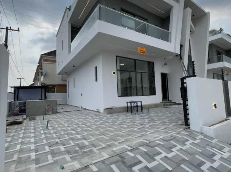 Exquisite five bedroom detached duplex (ajah5bdd01)