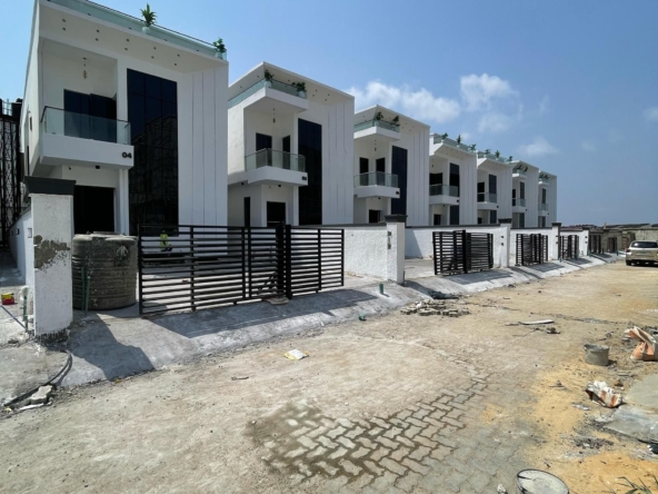 Five bedroom detached duplex in a serene environment (chevrn5bdd02)