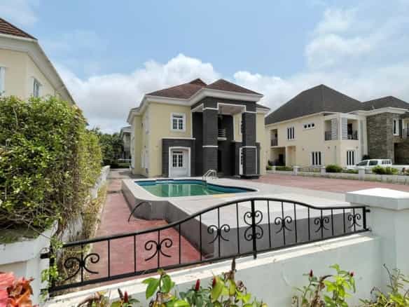 Newly built five bedroom detached duplex (chevrn5bdd01)