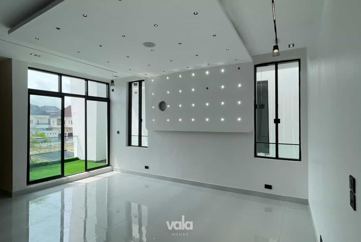 Luxury five bedroom detached duplex (CHEVRN5BDD03)