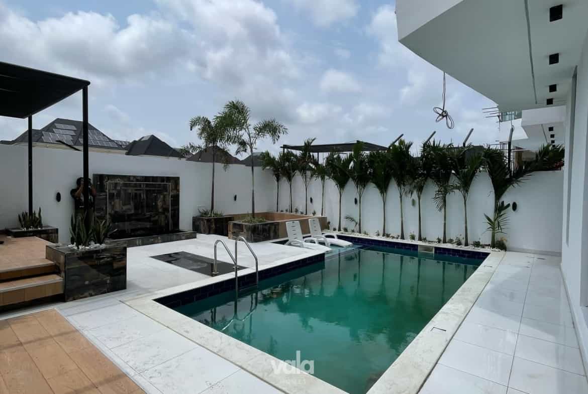 Luxury five bedroom detached duplex (CHEVRN5BDD03)