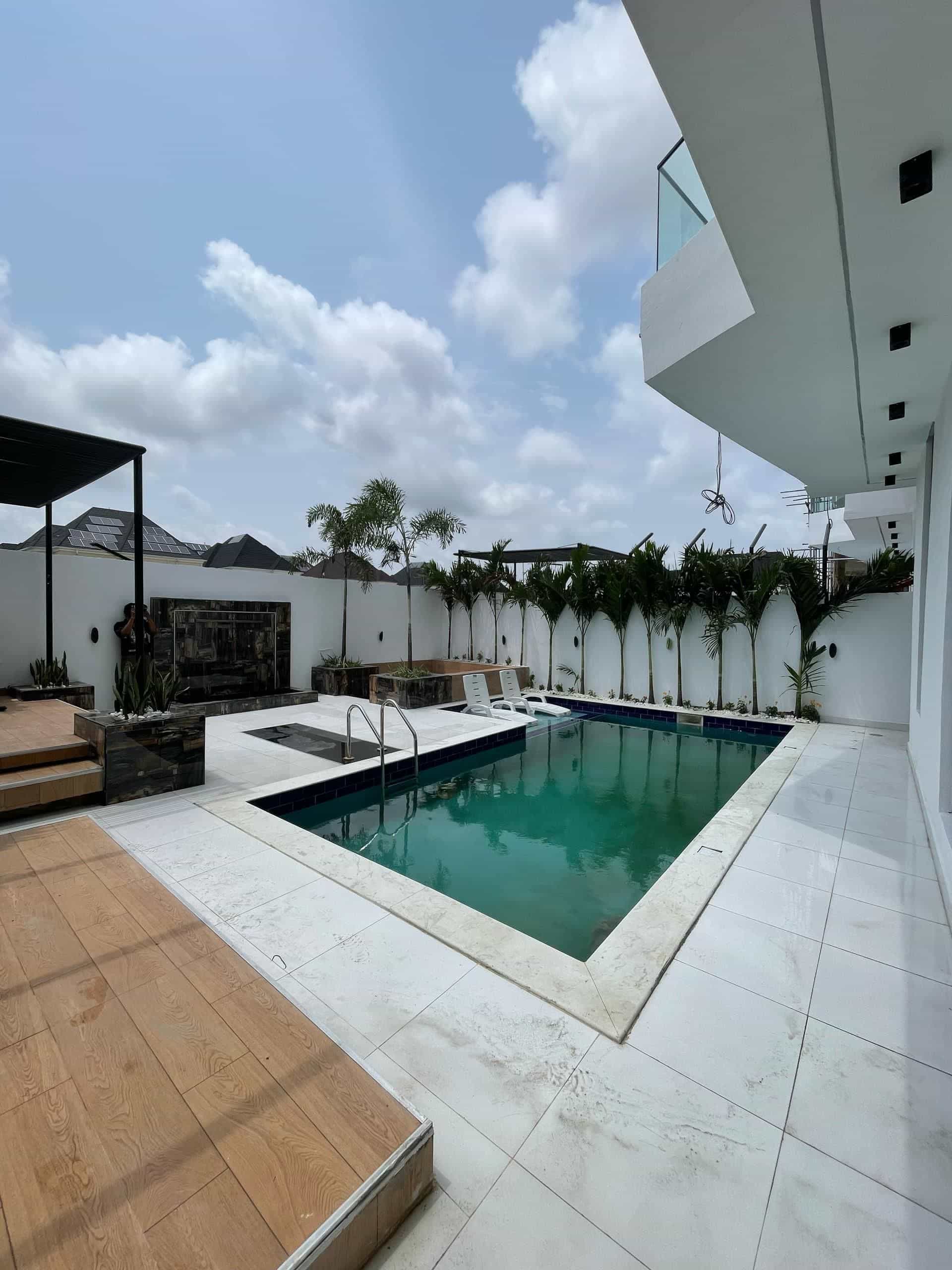 Luxury five bedroom detached duplex (CHEVRN5BDD03) Luxury five bedroom detached duplex (CHEVRN5BDD03)