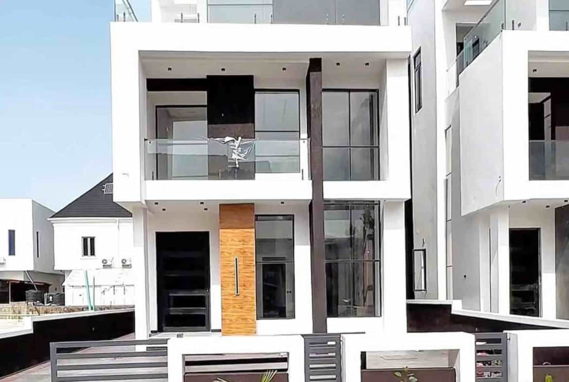 Five Bedroom Detached Duplex For Sale- Megamound Estate