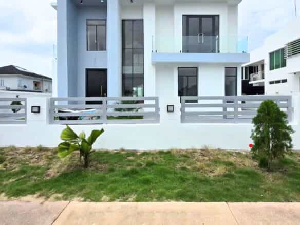 Regal looking five bedroom detached duplex (ajah5bdd02)