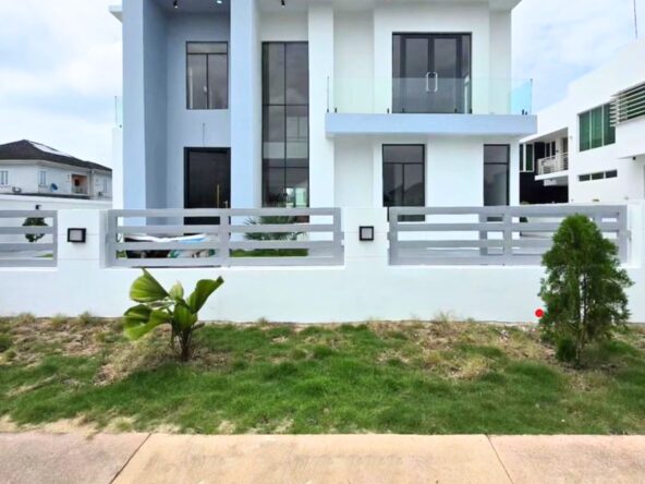Regal looking five bedroom detached duplex (ajah5bdd02)