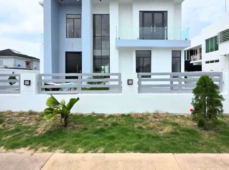 Regal looking five bedroom detached duplex (ajah5bdd02)
