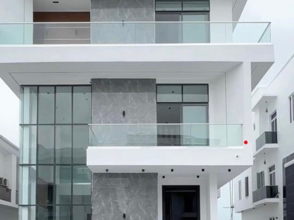 Stunning five bedroom detached duplex (megamd5bdd016)