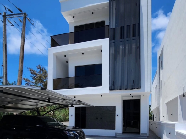 Unique five bedroom detached duplex (megamd5bdd010)