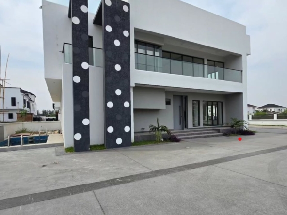 Minimalist-inspired five bedroom detached duplex (ajah5bdd05)