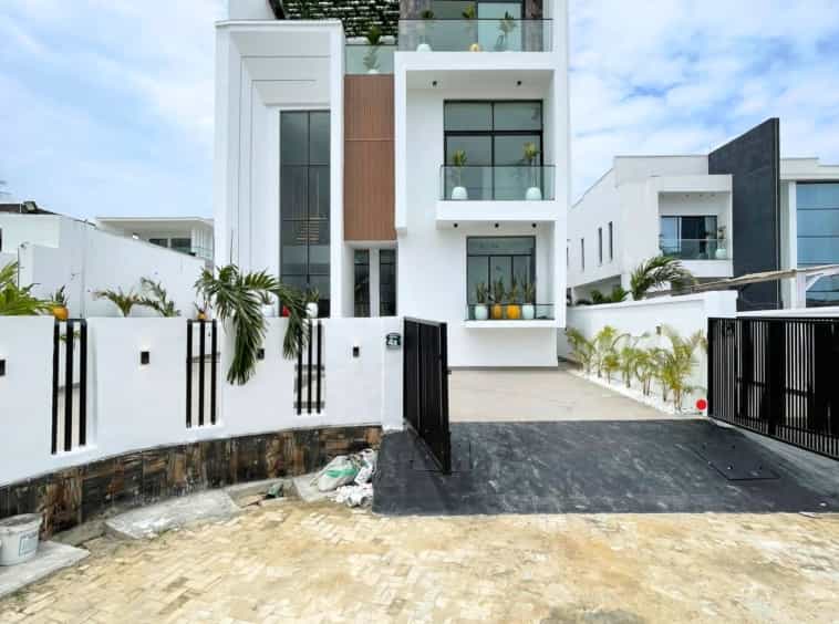 Elegant five bedroom detached duplex (osapa5bdd01)