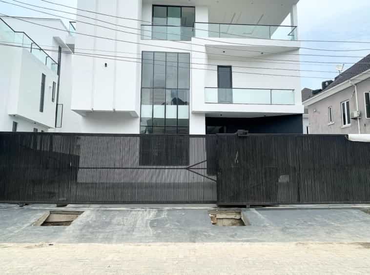 Gorgeous five bedroom detached duplex (osapa5bdd03)