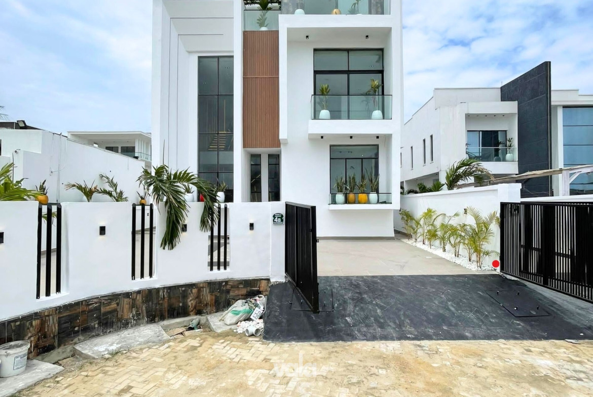 Elegant five bedroom detached duplex (osapa5bdd01)