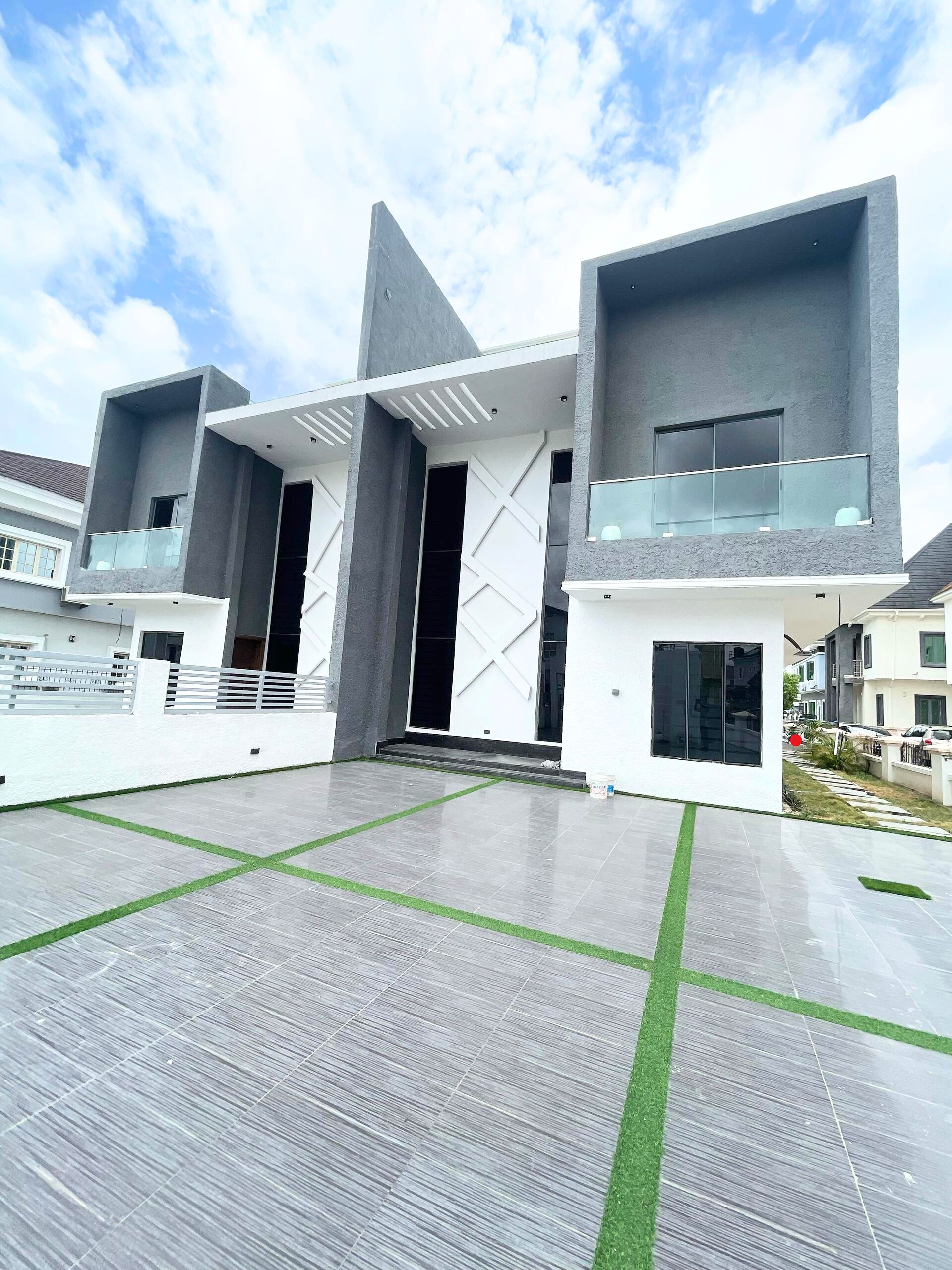 Five bedroom semi detached duplex in a secured estate (osapa5bsd01)