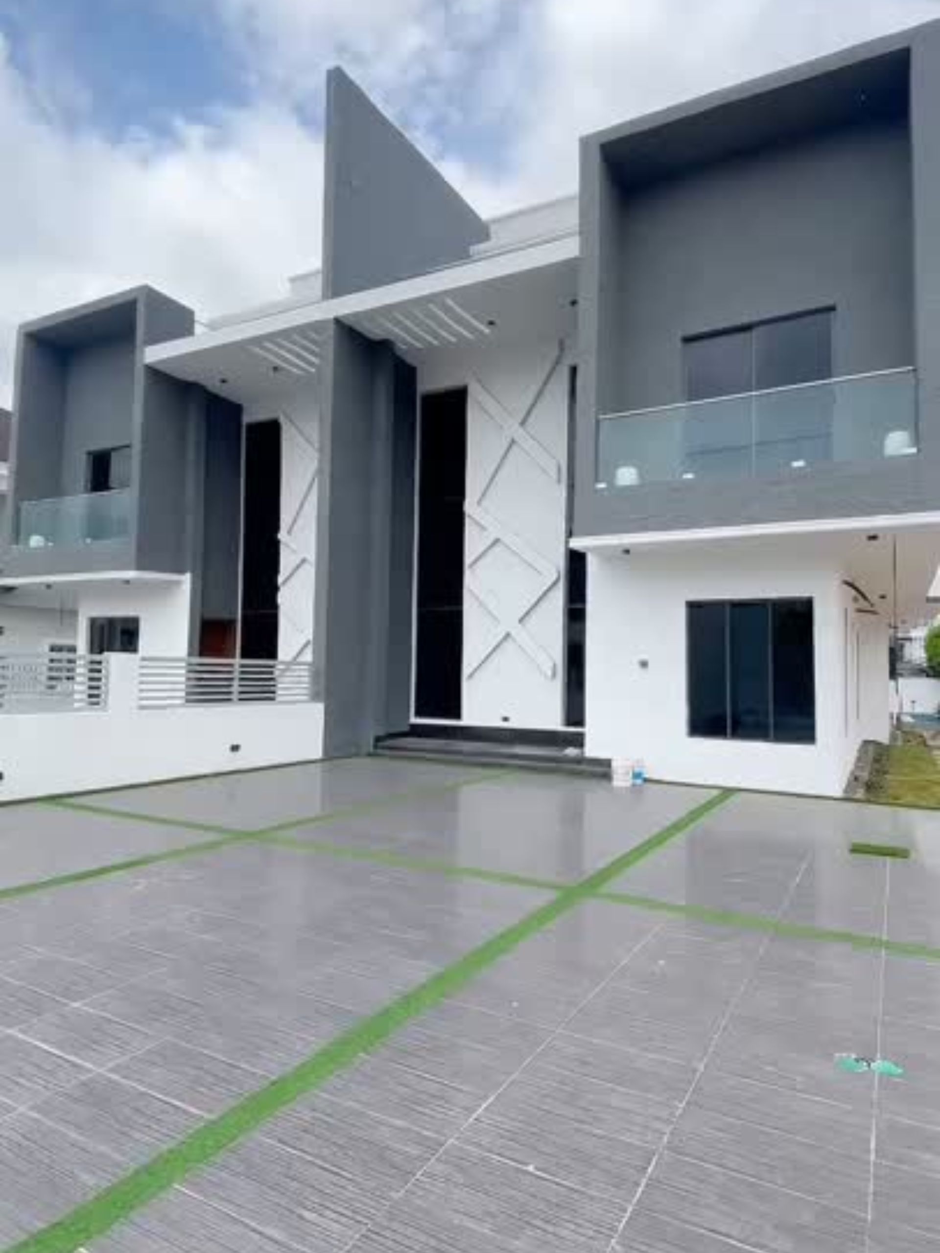 Five bedroom semi detached duplex in a secured estate (osapa5bsd01)