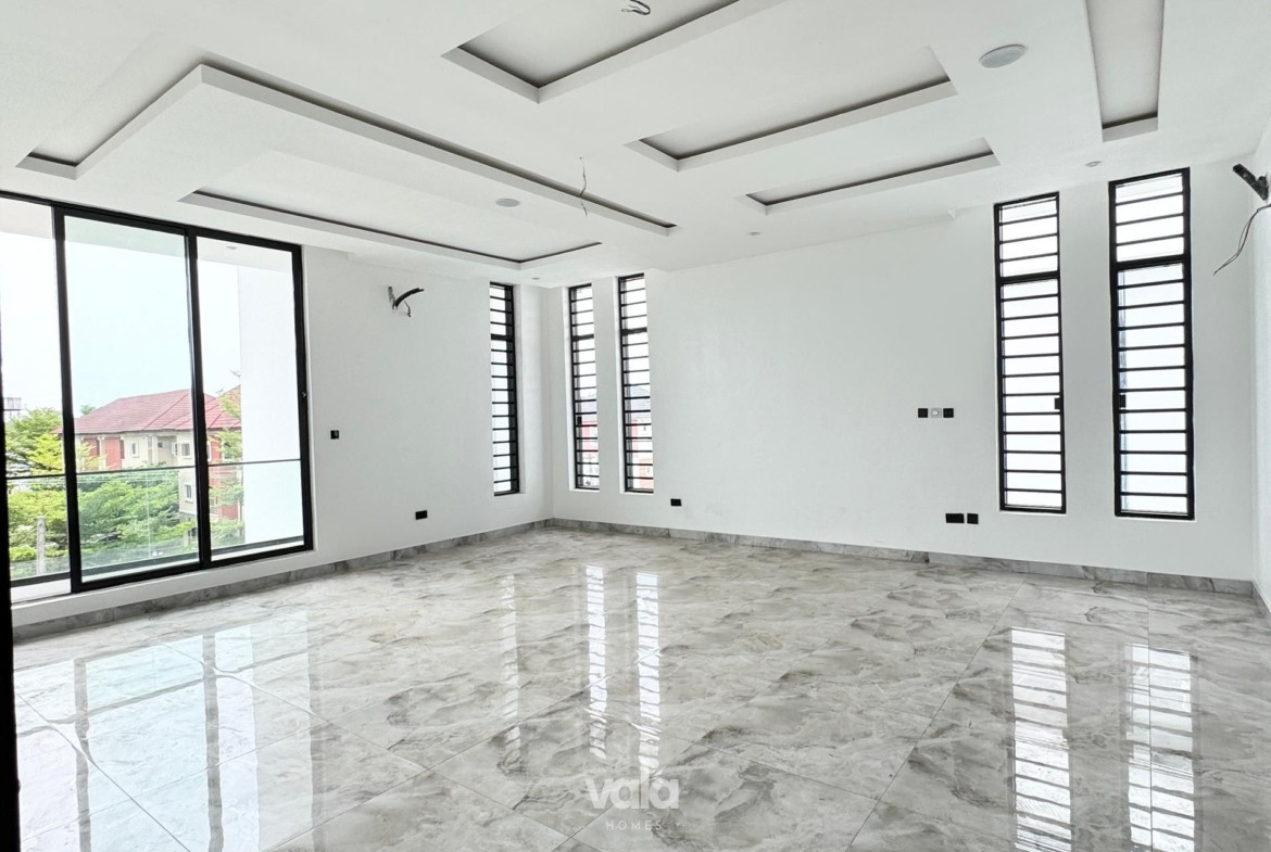 Gorgeous five bedroom detached duplex (osapa5bdd03)