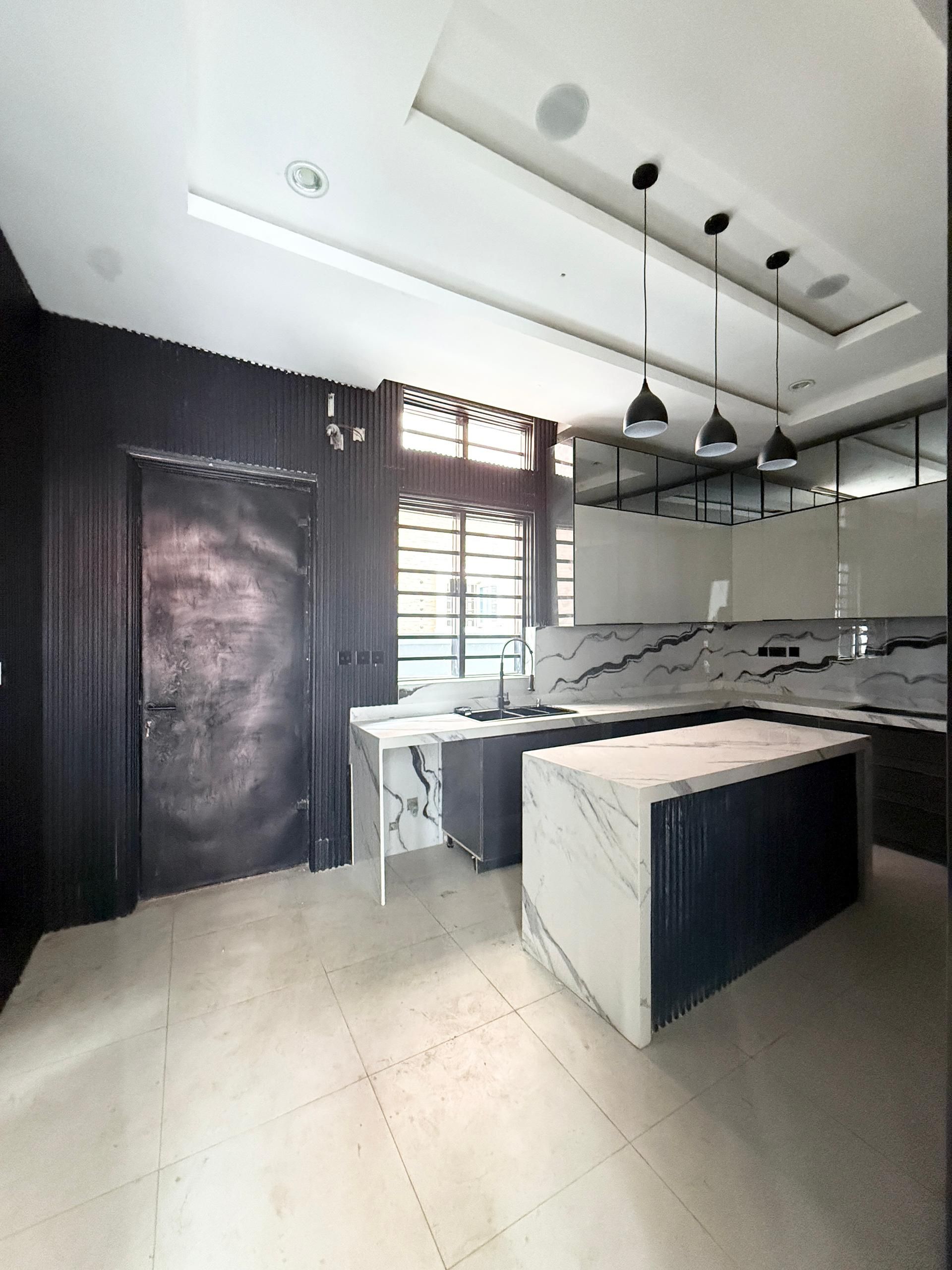 Gorgeous five bedroom detached duplex (osapa5bdd03)