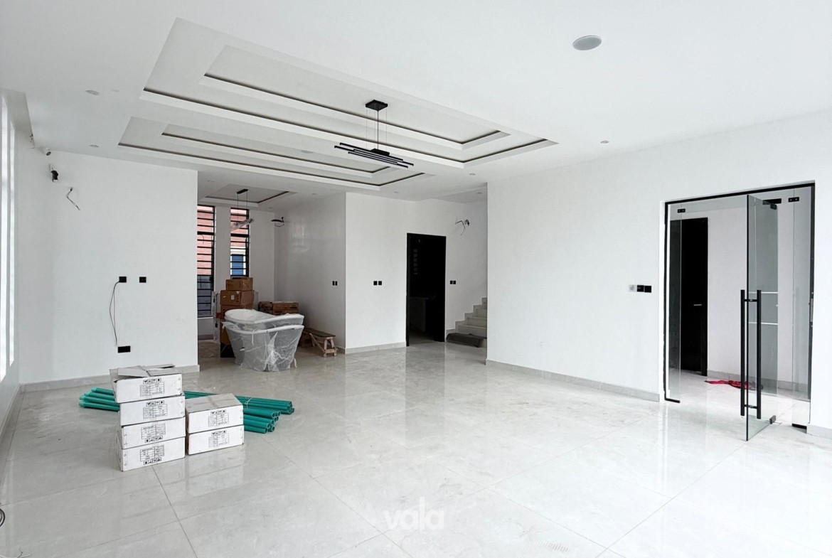 Gorgeous five bedroom detached duplex (osapa5bdd03)