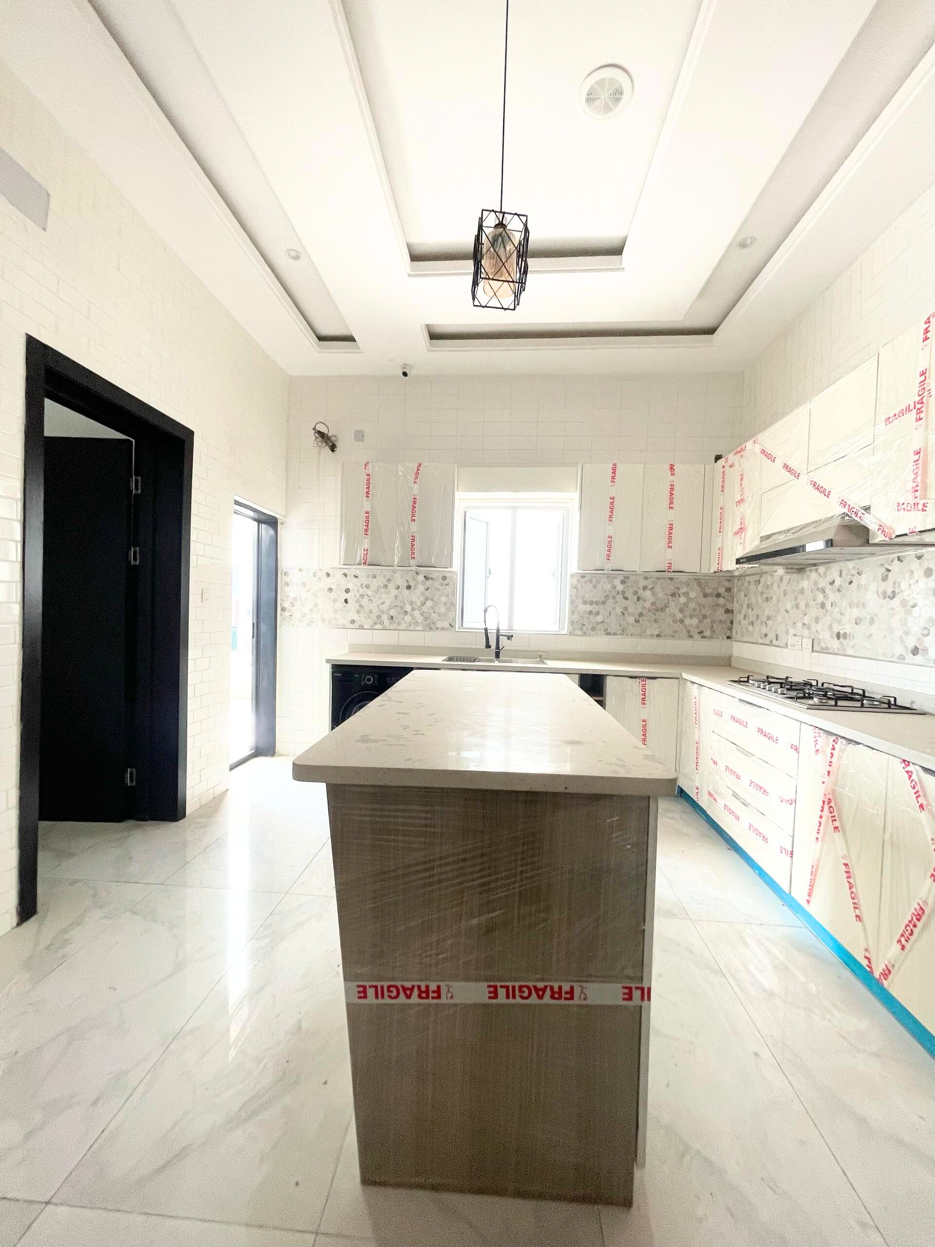 Luxury five bedroom detached duplex (osapa5bdd05)