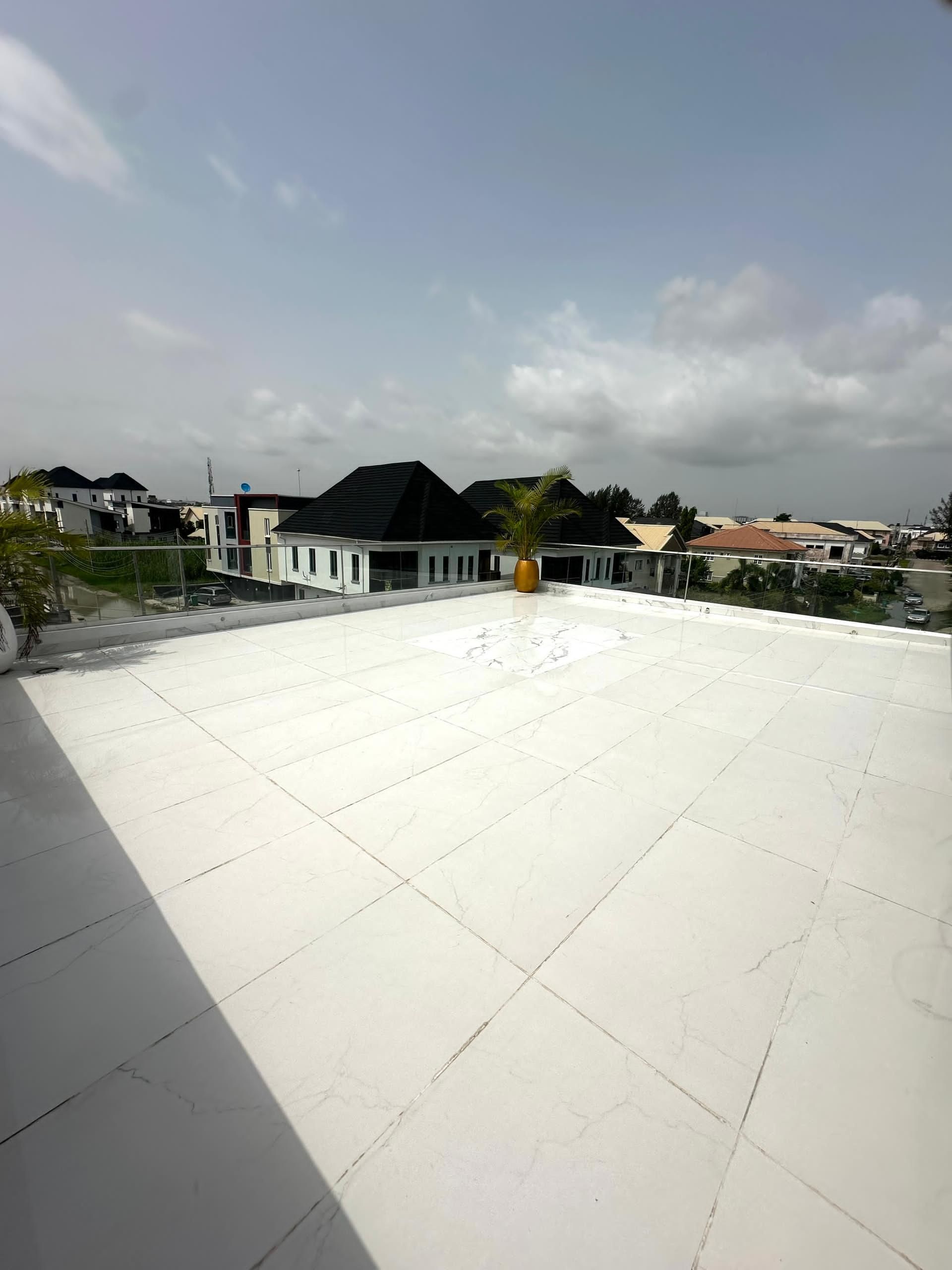 Modern five bedroom detached duplex (orchid5bdd03)
