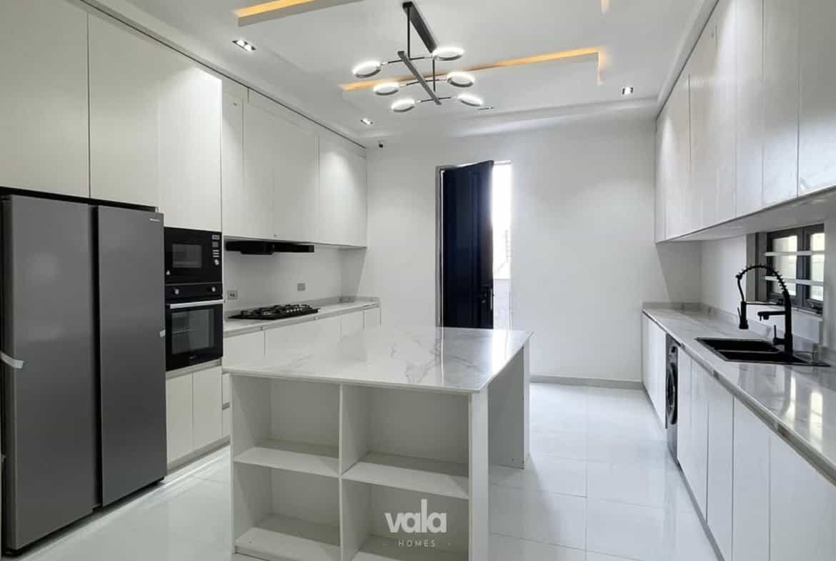 Newly built five bedroom detached duplex with excellent features (orchid5bd01)