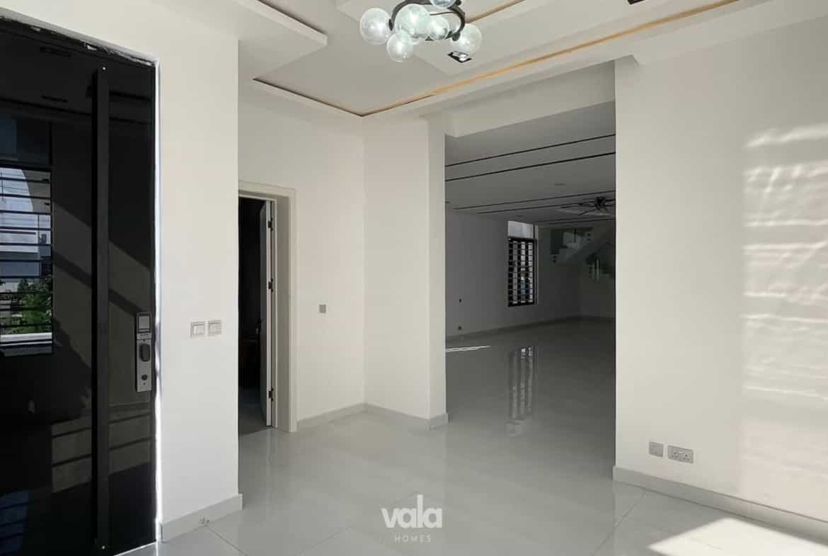 Newly built five bedroom detached duplex with excellent features (orchid5bd01)