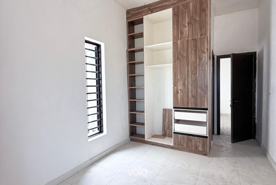Newly-built five bedroom fully detached duplex (osapa5bdd02)