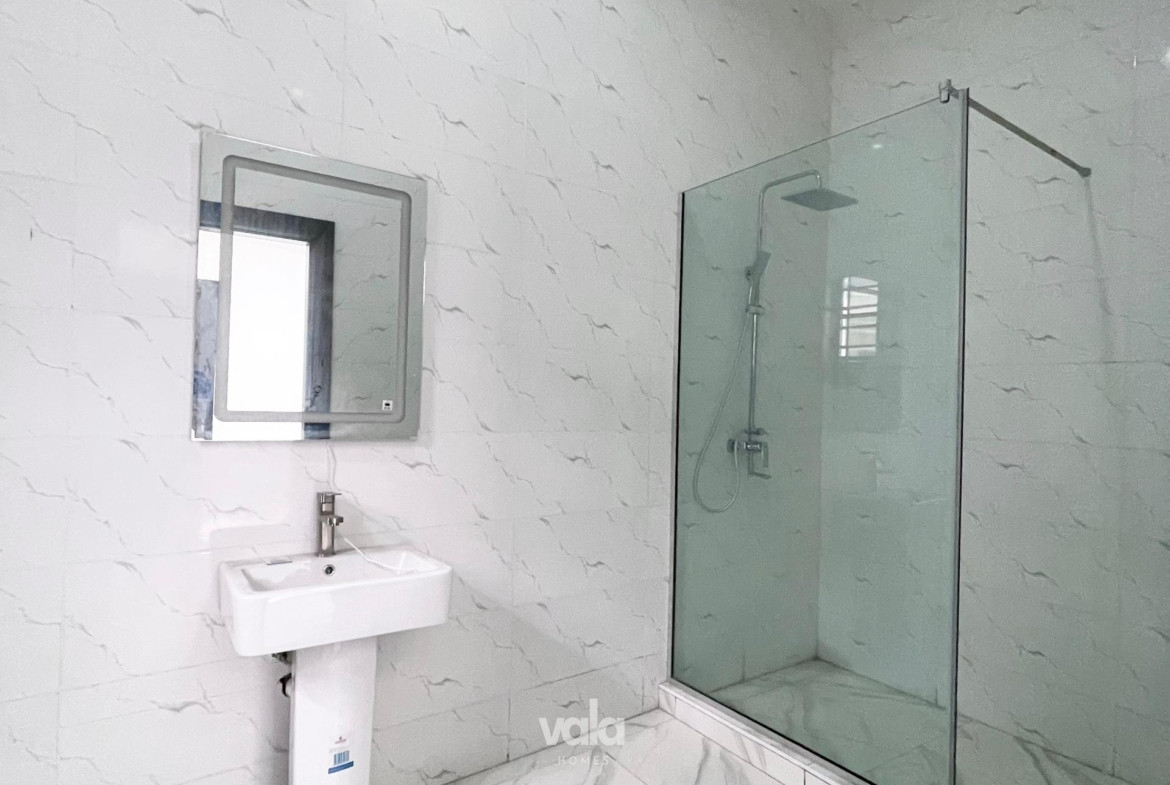 Newly built four bedroom semi-detached duplex (orchid4bsd01)