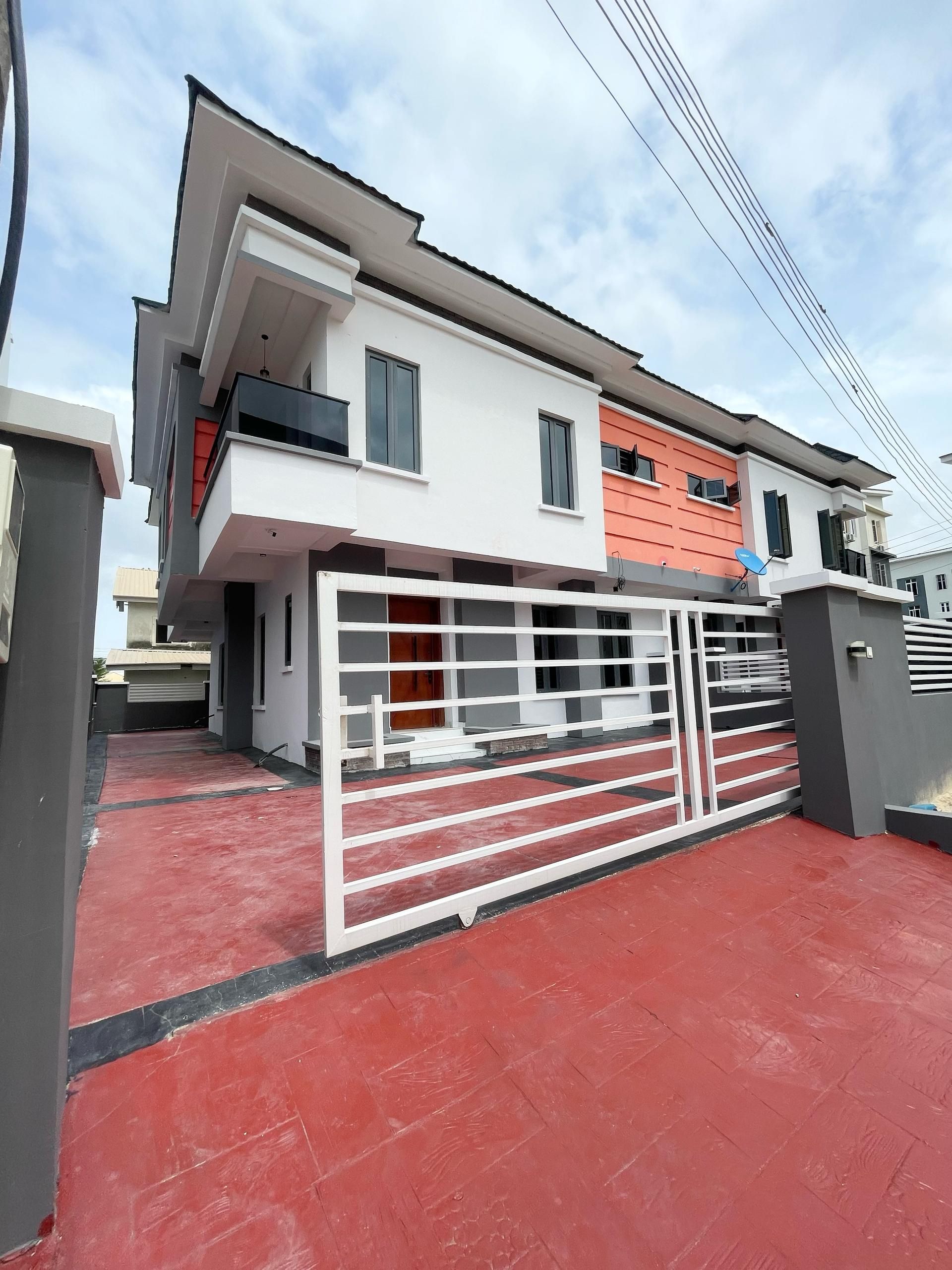 Newly built four bedroom semi-detached duplex (orchid4bsd03)