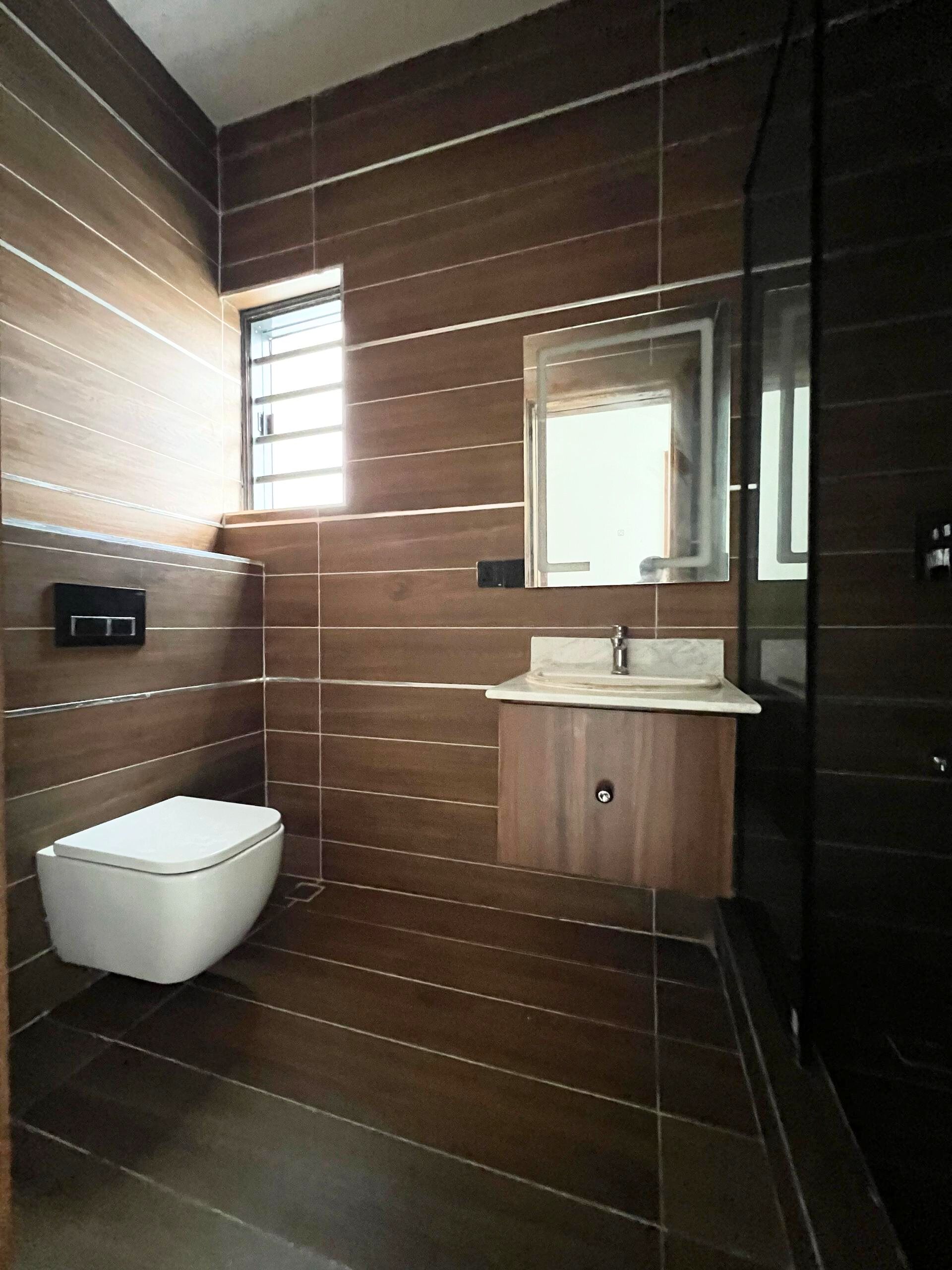 Well designed 5-bedroom fully detached duplex (osapa5bdd04)