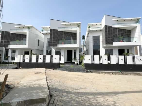 Four bedroom detached duplex (ajah4bdd05)