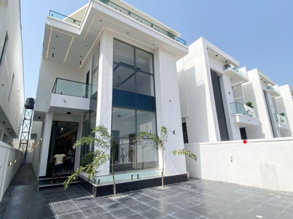 Contemporary five bedroom detached duplex (ajah5bdd09)