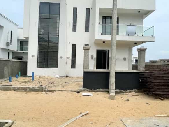 Newly built five bedroom detached duplex (chevrn5bdd10)