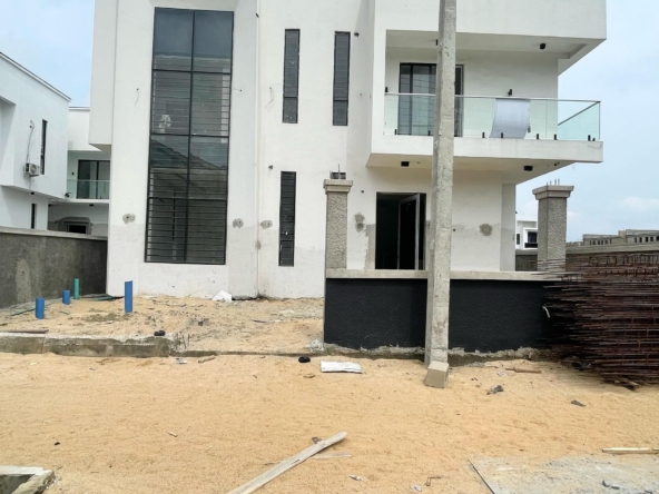 Newly built five bedroom detached duplex (chevrn5bdd10)