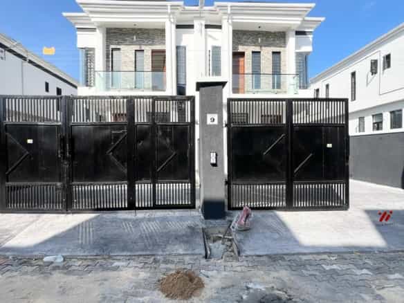 Newly built four bedroom semi detached duplex (ikot4bsd04)