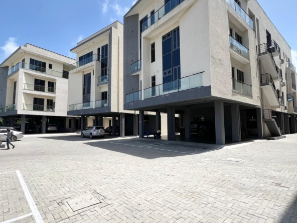 Luxury two bedroom apartment (lekki2b09)