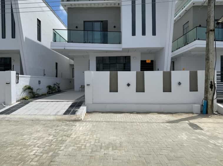 Four bedroom detached duplex (ajah4bdd01)