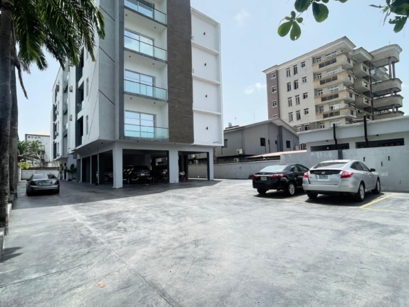 Neatly built three bedroom apartment (vi3b02)