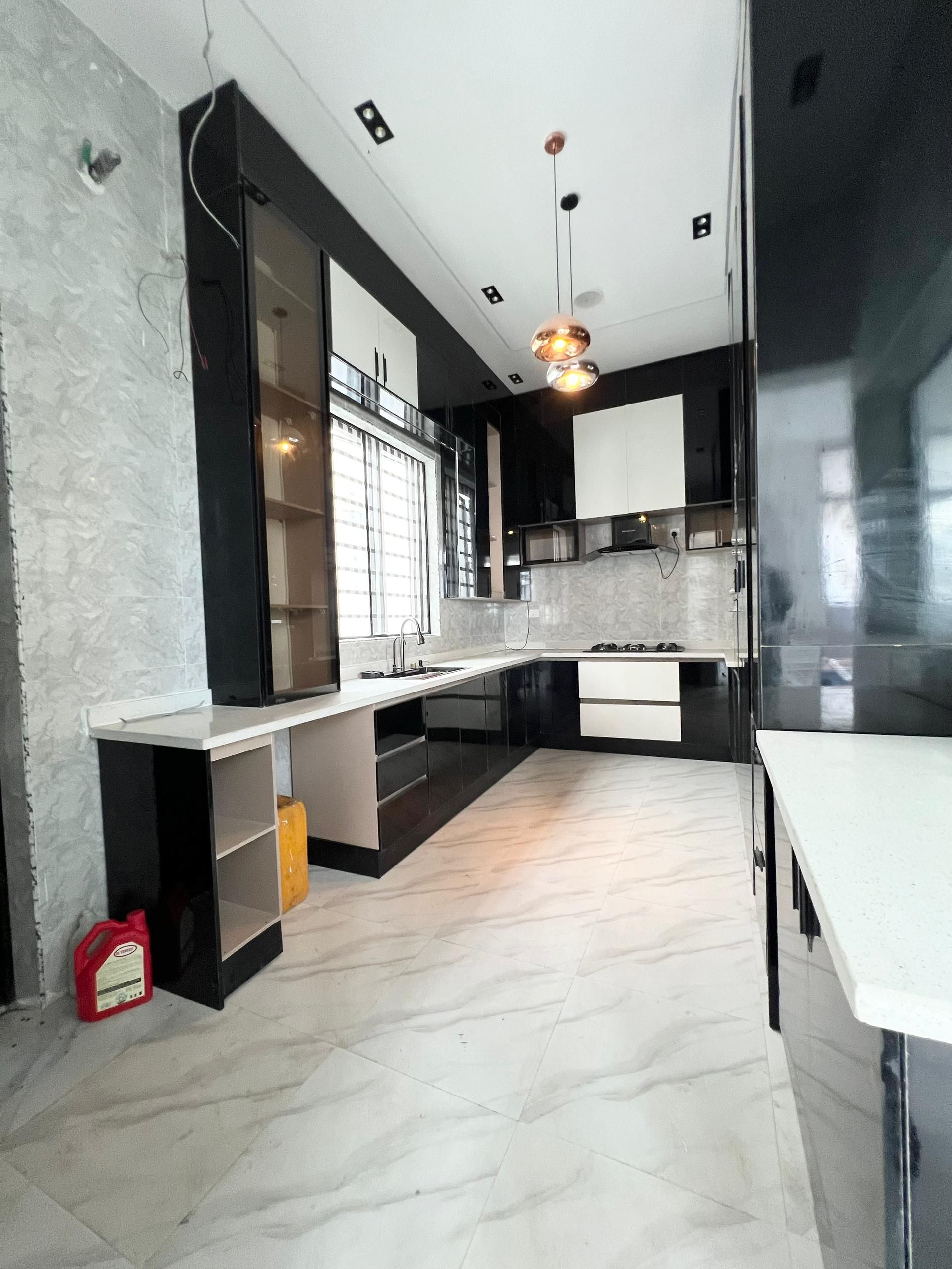 Contemporary five bedroom detached duplex (CHEVRN5BDD06)
