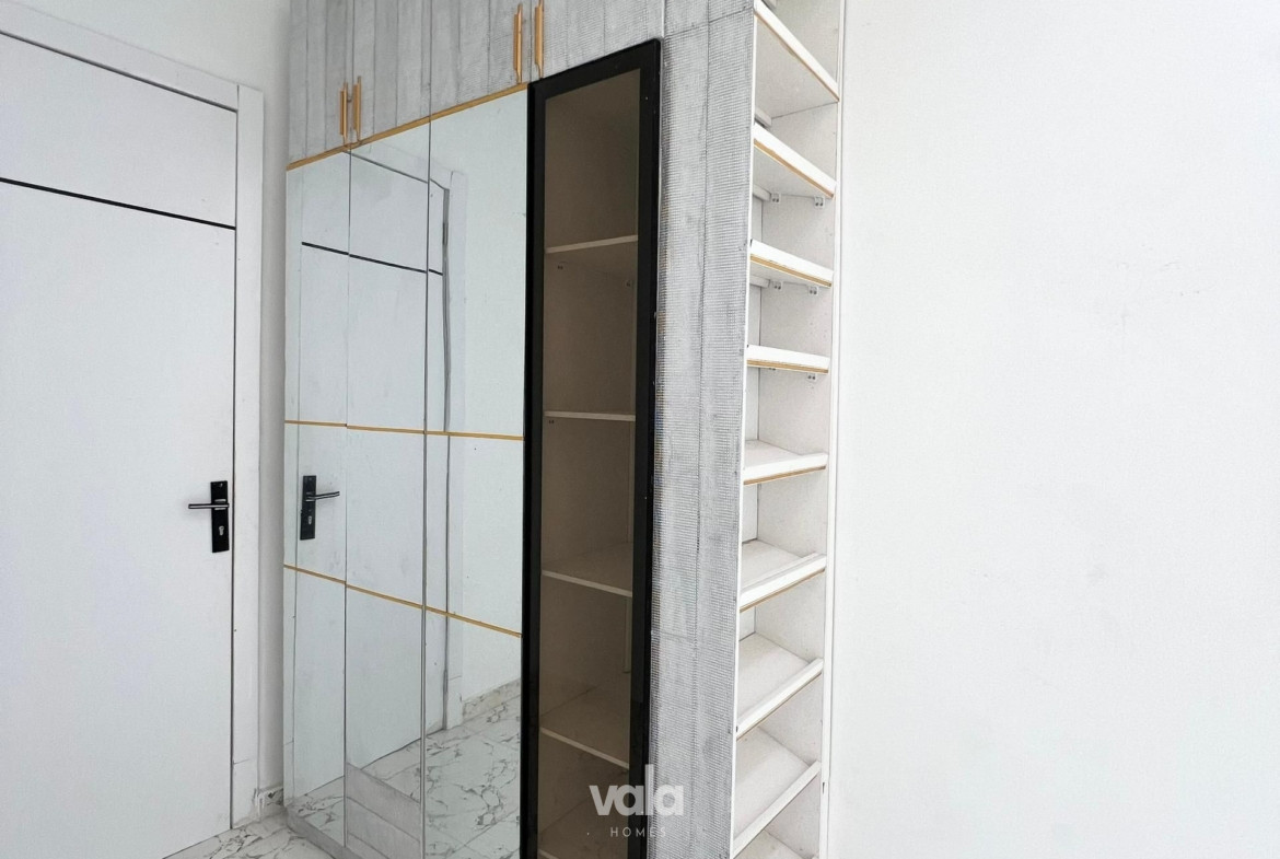 Contemporary five bedroom detached duplex (CHEVRN5BDD06)