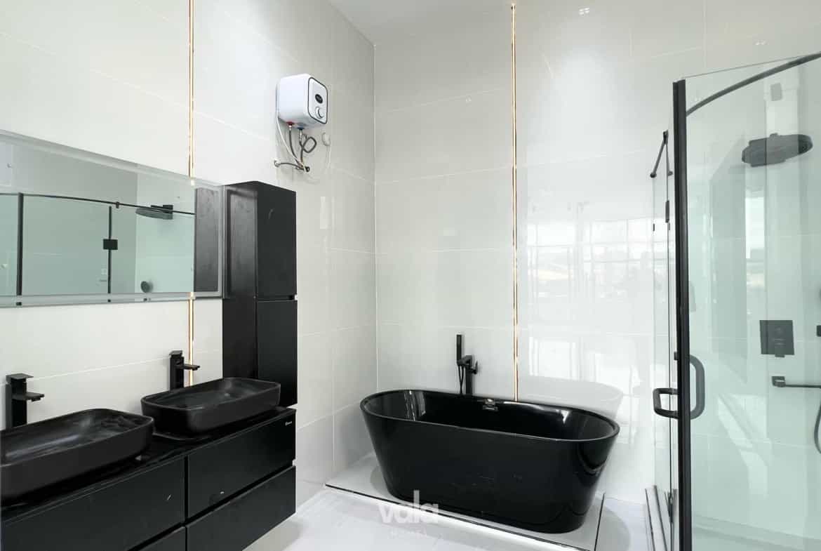 Contemporary five bedroom detached duplex (orchid5bdd05)