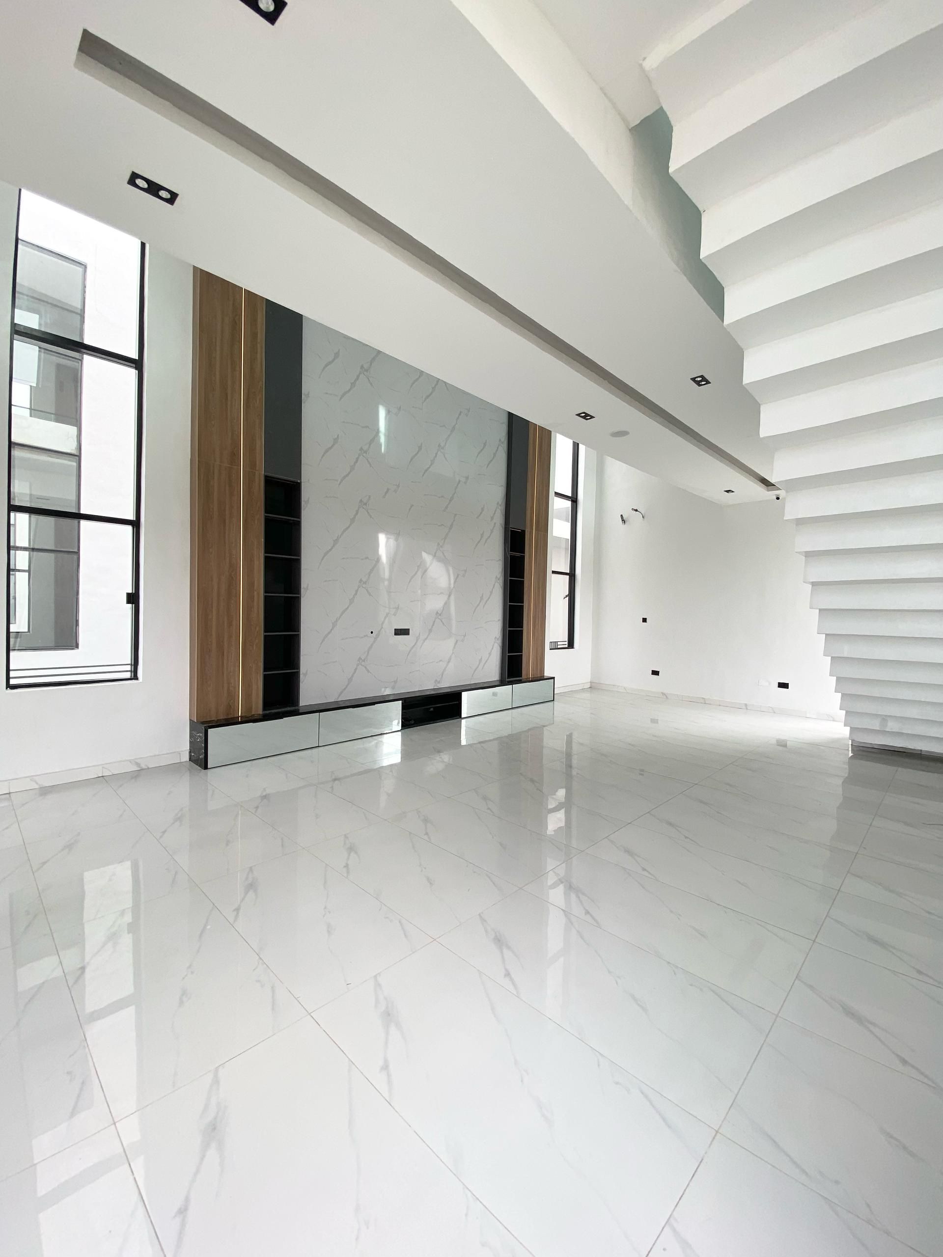 Contemporary five bedroom detached duplex (ORCHID5BDD06)