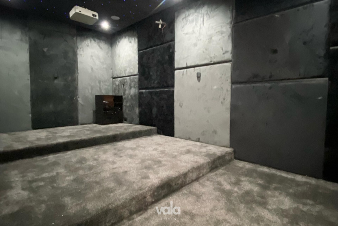 Contemporary five bedroom detached duplex (ORCHID5BDD06)