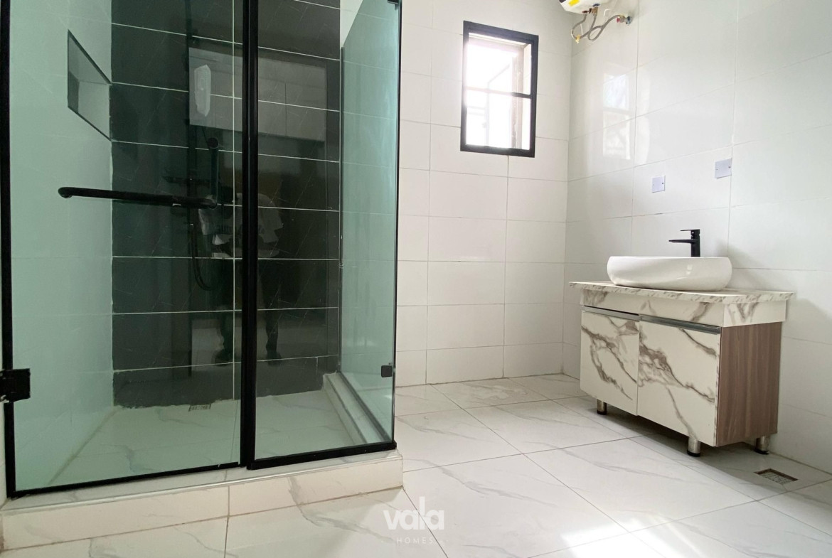 Contemporary five bedroom detached duplex (ORCHID5BDD06)