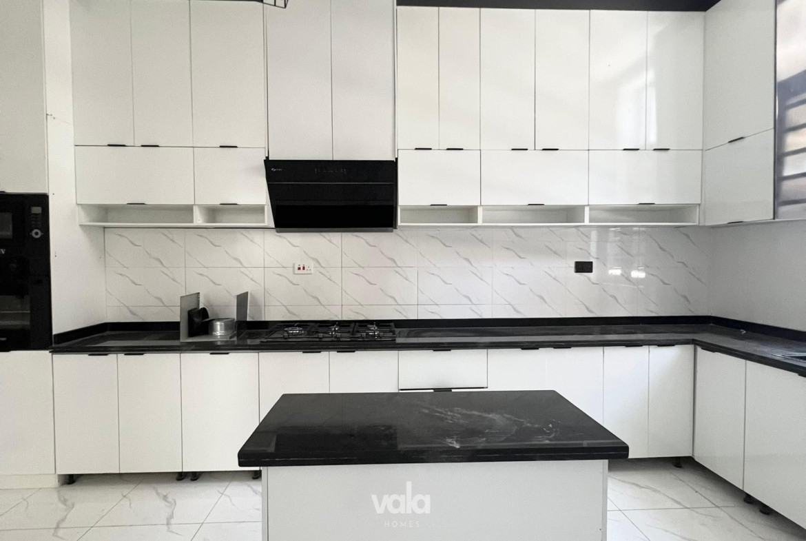 Contemporary five bedroom detached duplex (ORCHID5BDD07)