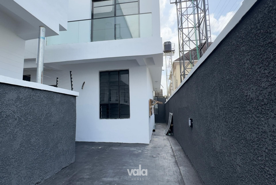 Four bedroom semi detached duplex (AGUNGI4BSD02)